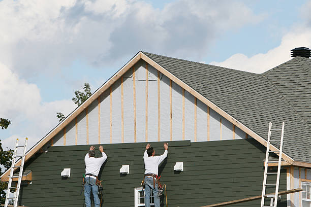 Professional Siding Contractor technician working in Chester, NY